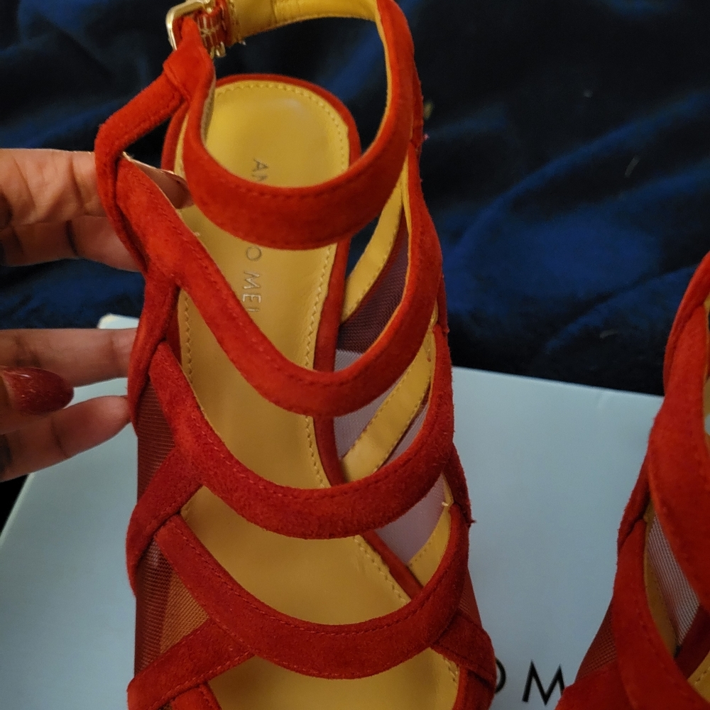 Shoes - Picture 2 of 5